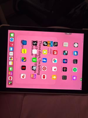 iPad本体 iPad 6th generation Wi-Fi 32GB Restored Apple iPad 6th Gen 32GB Wifi + Cellular Unlocked, 9.7in