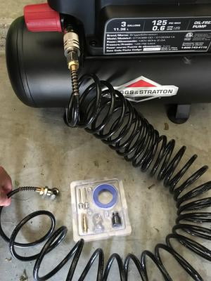 Briggs & Stratton 3 Gallon Portable Air Compressor with 8 Piece Accessory  Kit 