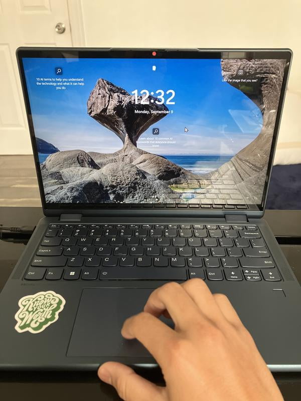 Lenovo Yoga 6 13ABR8 83B2 - Flip design - AMD Ryzen 7 - 7730U / up