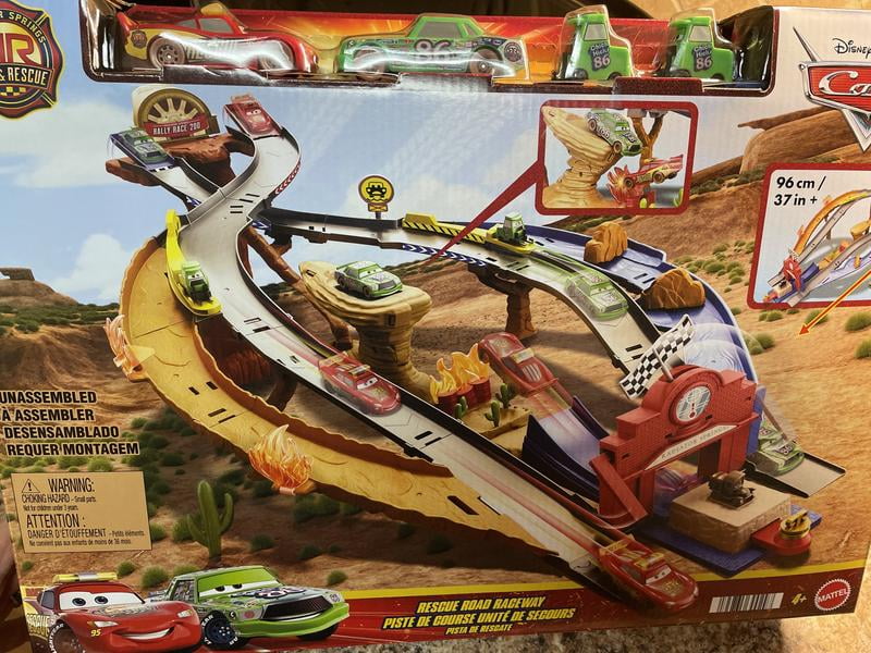 Disney and Pixar Cars Radiator Springs Race & Rescue Rescue Road