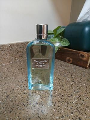 Abercrombie First Instinct Blue EDP Spray for Ladies, 3.4 oz (100