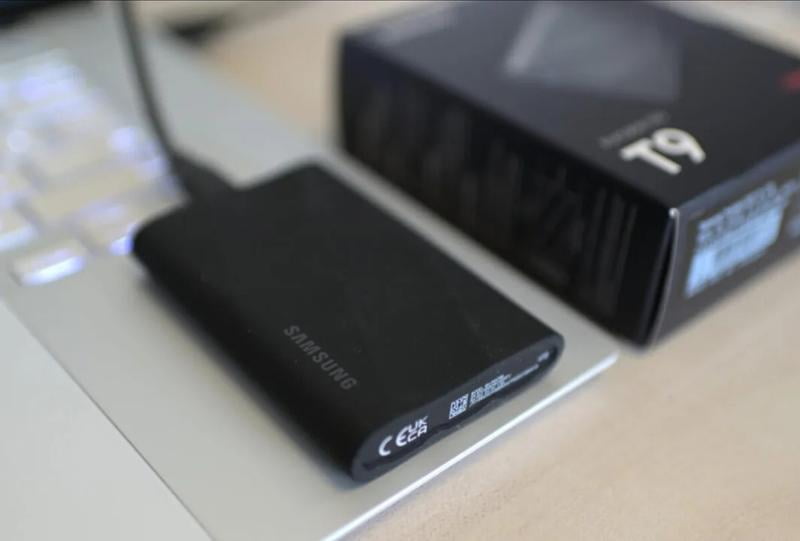 Samsung 1TB T9 Portable SSD, USB 3.2 Gen 2x2, 2000MB/s Speed