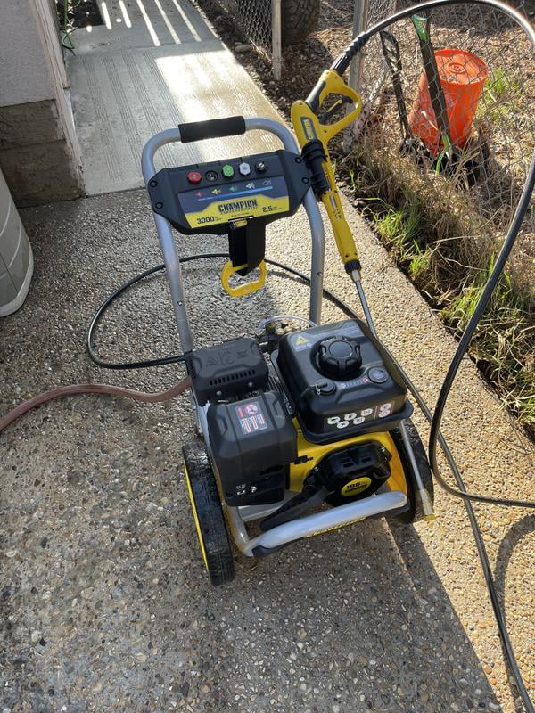 K.M① Champion Power Equipment 2800 PSI 2.1 GPM Low Profile Gas
