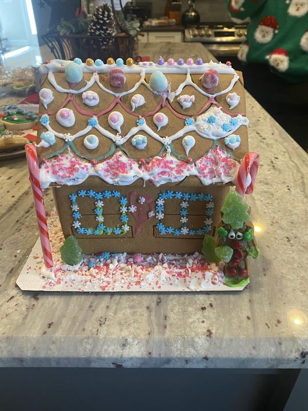 Pre-Built Gingerbread House Kit - Samsclub.com