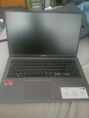 ASUS VivoBook 15.6