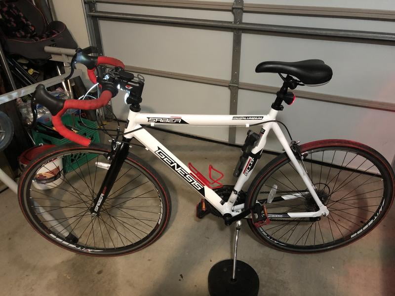 Customer reviews for Genesis 700c Saber Men s Road Bike Small White Walmart