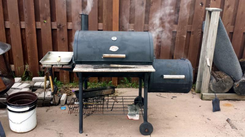 Charcoal Barbecue Grill - Iron - 2 Sizes - ApolloBox