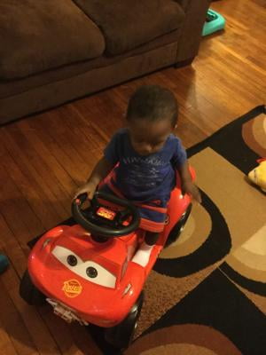 Disney Pixar s Cars 3 McQueen Ride On Toy by Kid Trax ages 18