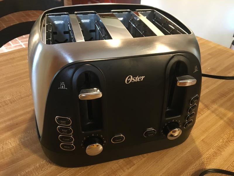 Best Buy: Oster 4-Slice Toaster Black 3905