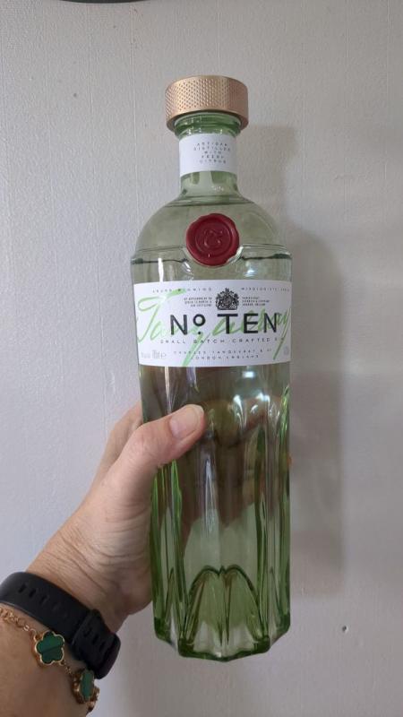 Tanqueray No. TEN Gin, 750 mL, 47% ABV, distilled with citrus