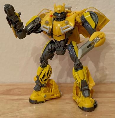 Transformers Generations Studio Series: Bumblebee Movie Ravage