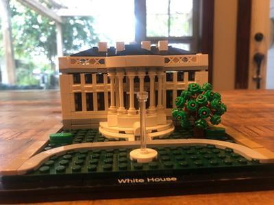 LEGO Architecture Collection: The White House 21054 - Model Building Kit,  Creative Set for Adults and Teens, Energizing DIY Project, Iconic