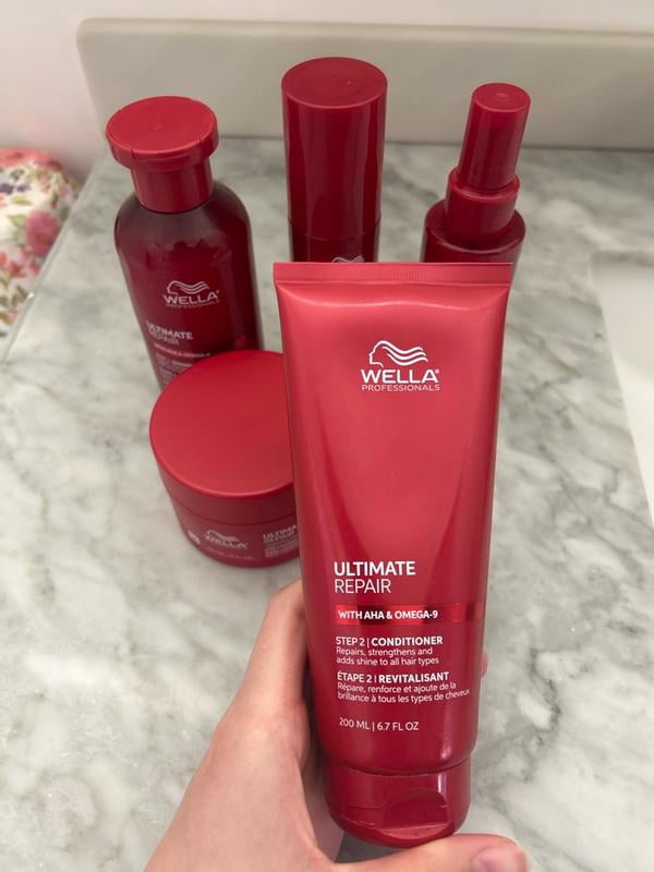 Wella Professionals Ultimate Repair Leave-In Treatment 3.2 oz