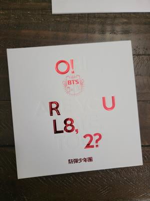 BTS - O!Rul8 2? - KPOP Album with 72-page booklet, two photocards