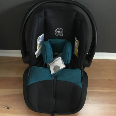 Infant car seat evenflo advanced embrace dlx largo with top sensor safe