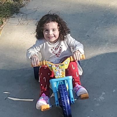 Fly Wheel Mickey Mouse Junior Cruiser Tricycle with 10-inch Front