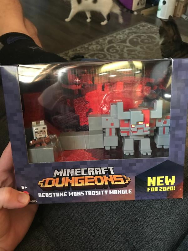 minecraft dungeons mini battle box with redstone monstrosity valorie character and lava set piece