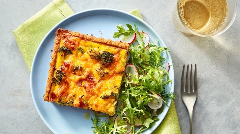 Cheddar-crusted bacon & broccoli quiche 