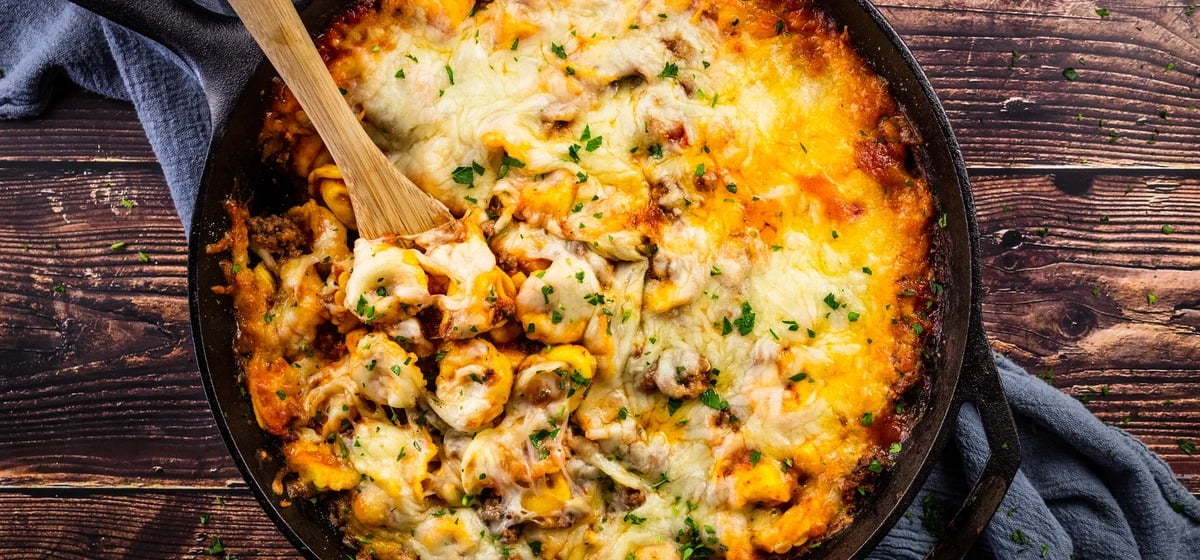 Skillet baked tortellini