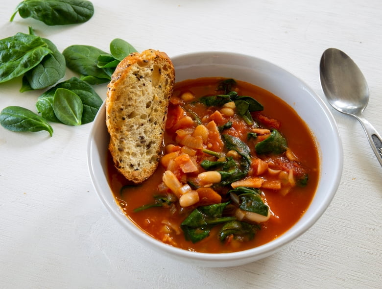 Tomato and cannellini bean soup