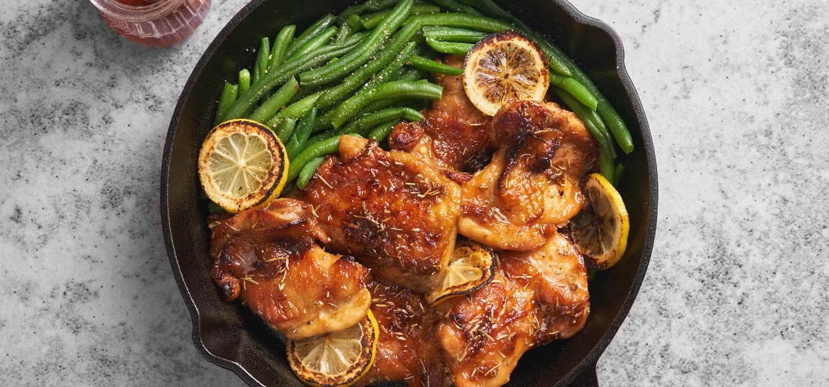 Garlic chicken thighs with honey and rosemary glaze