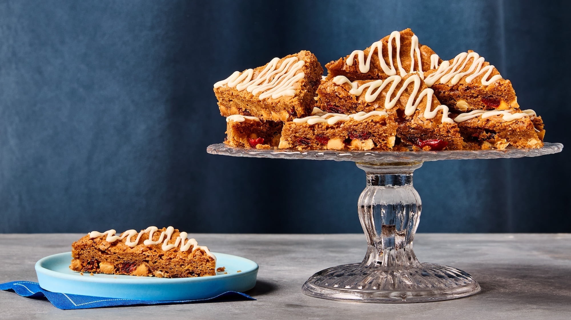 Cranberry & white chocolate blondies 