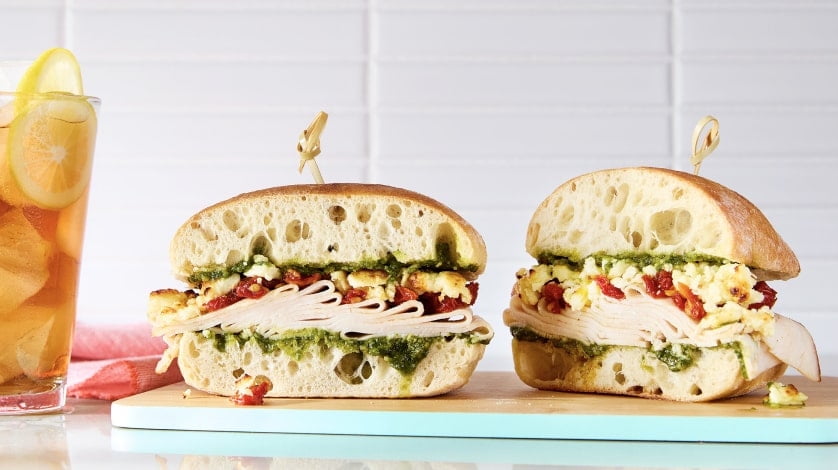 Turkey pesto sandwich 