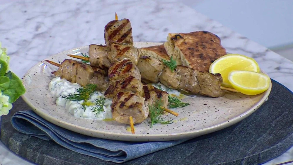 Pork souvlaki with tzatziki Recipe