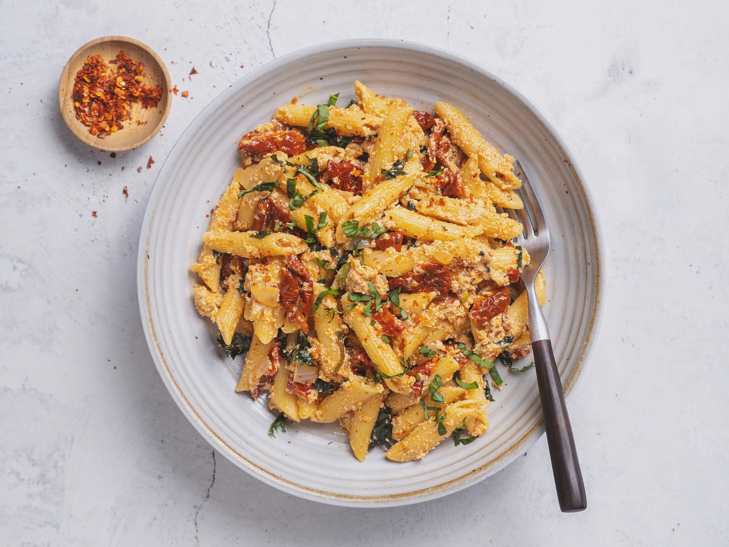 Creamy penne with ricotta and tomato sauce