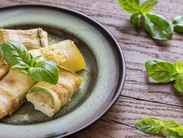 Zucchini and feta rolls