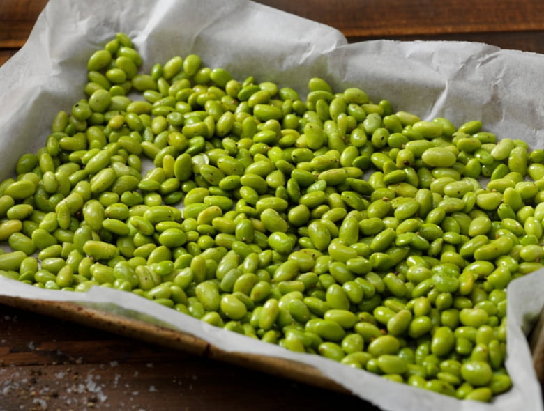 Salt and pepper roasted edamame