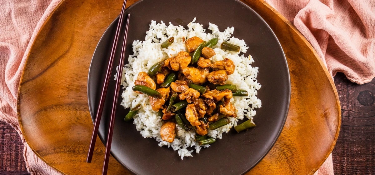 Green bean and chicken stir fry