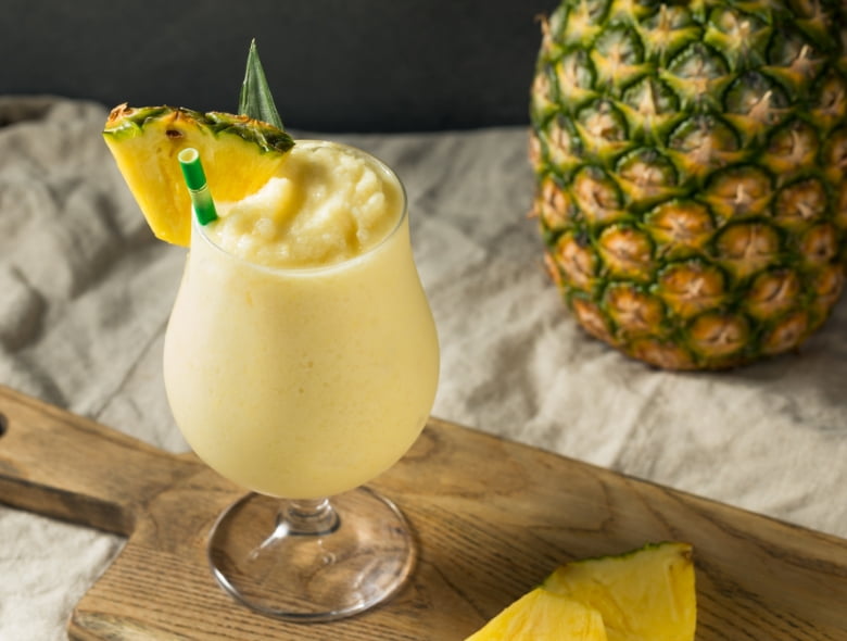 Piña colada smoothie
