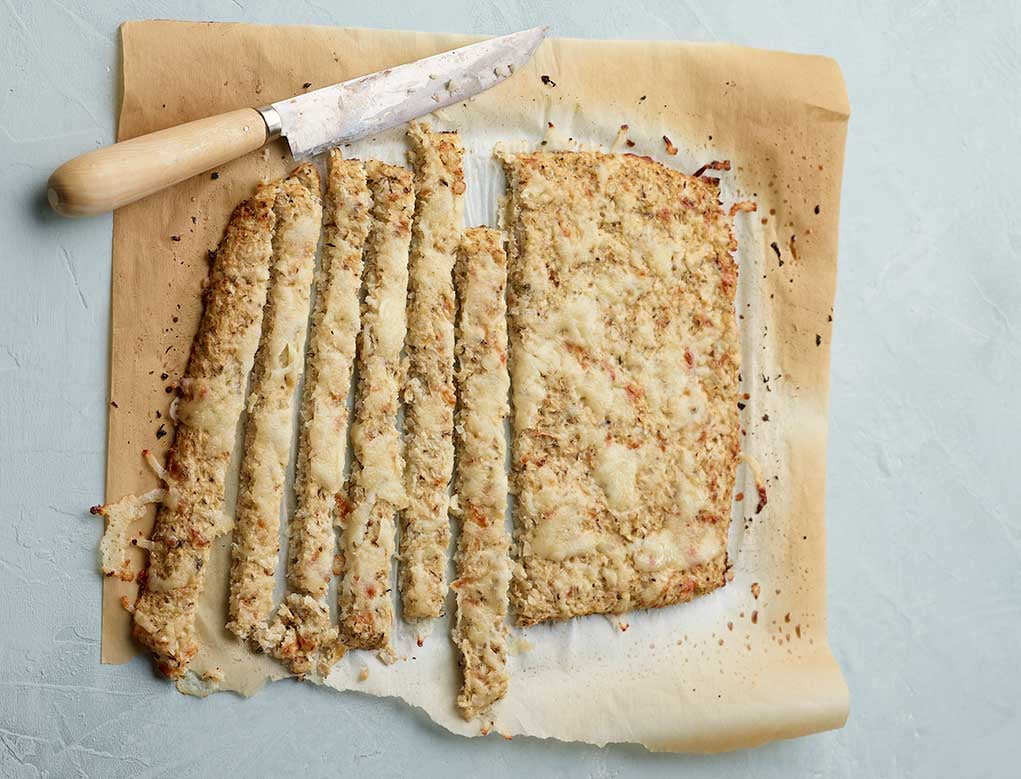 Low-carb cauliflower breadsticks