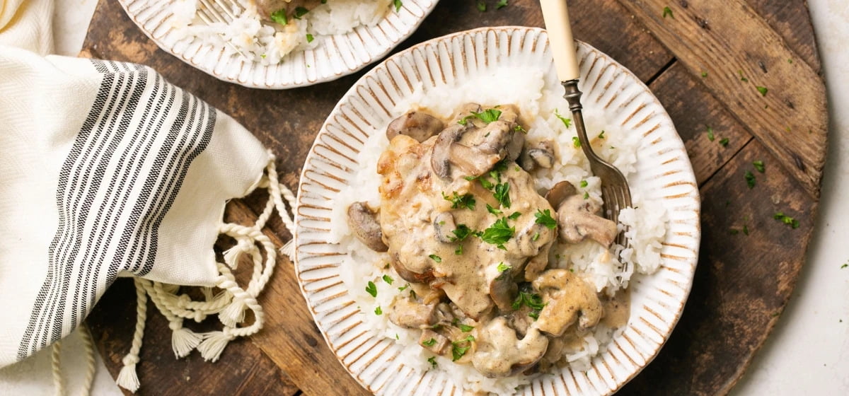 Creamy chicken and mushrooms skillet