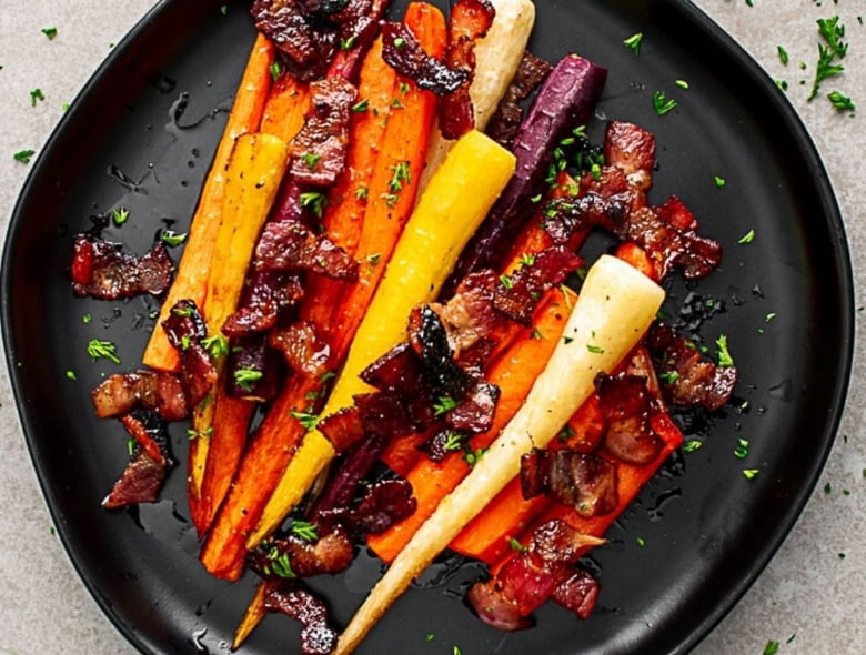 Roasted carrots with crispy bacon