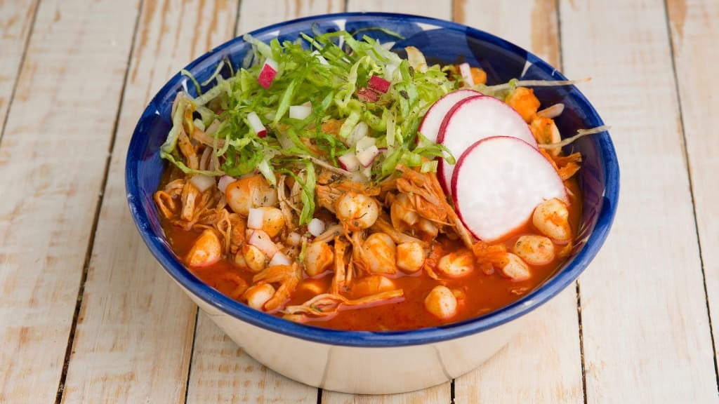 Ingredientes para pozole rojo