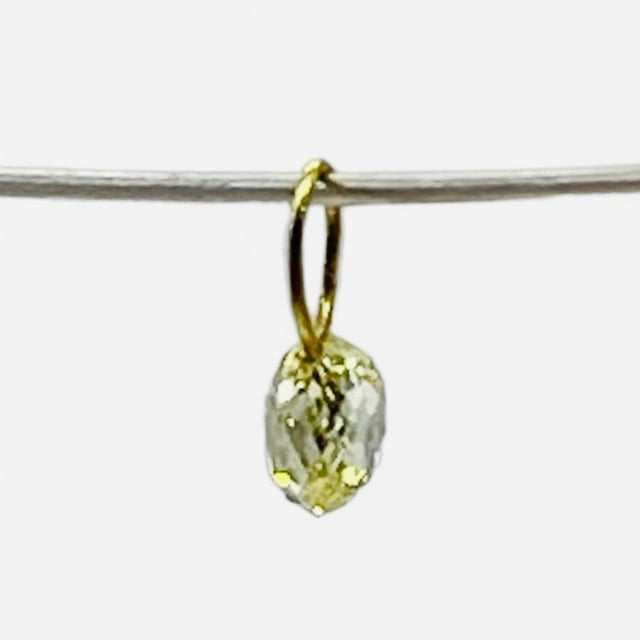 0.21cts Natural Canary 3x2.5x2mm Diamond 18K Gold Pendant 8798P