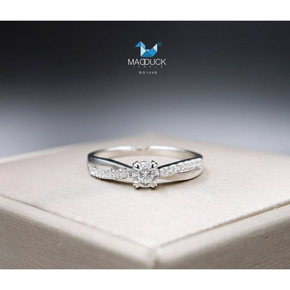 0.23 Cts Cubic Zirconia / Sterling Silver 925 Ring / Rhodium plated Nickel-Free / MadDuckJewels RG1449 / Thailand Jewelry