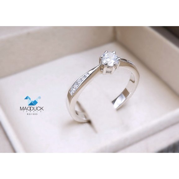 0.23 Cts Cubic Zirconia / Sterling Silver 925 Ring / Rhodium plated Nickel-Free / MadDuckJewels RG1503 / Thailand Jewelry