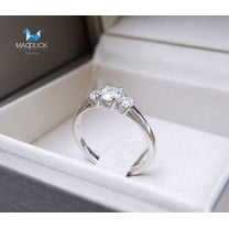 0.23 cts. Cubic Zirconia / Sterling Silver 925 Ring / Rhodium plated / MadDuckJewels RG1504 / Thailand Jewelry