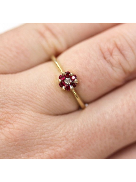 0.33 ctw Natural Red Ruby and Diamond Cluster Flower Ring in 10k Yellow Gold