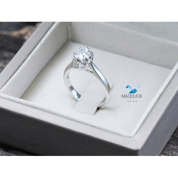 0.50 Cts Cubic Zirconia / Sterling Silver 925 Ring / Rhodium plated Nickel-Free / MadDuckJewels RG1926 / Thailand Jewelr