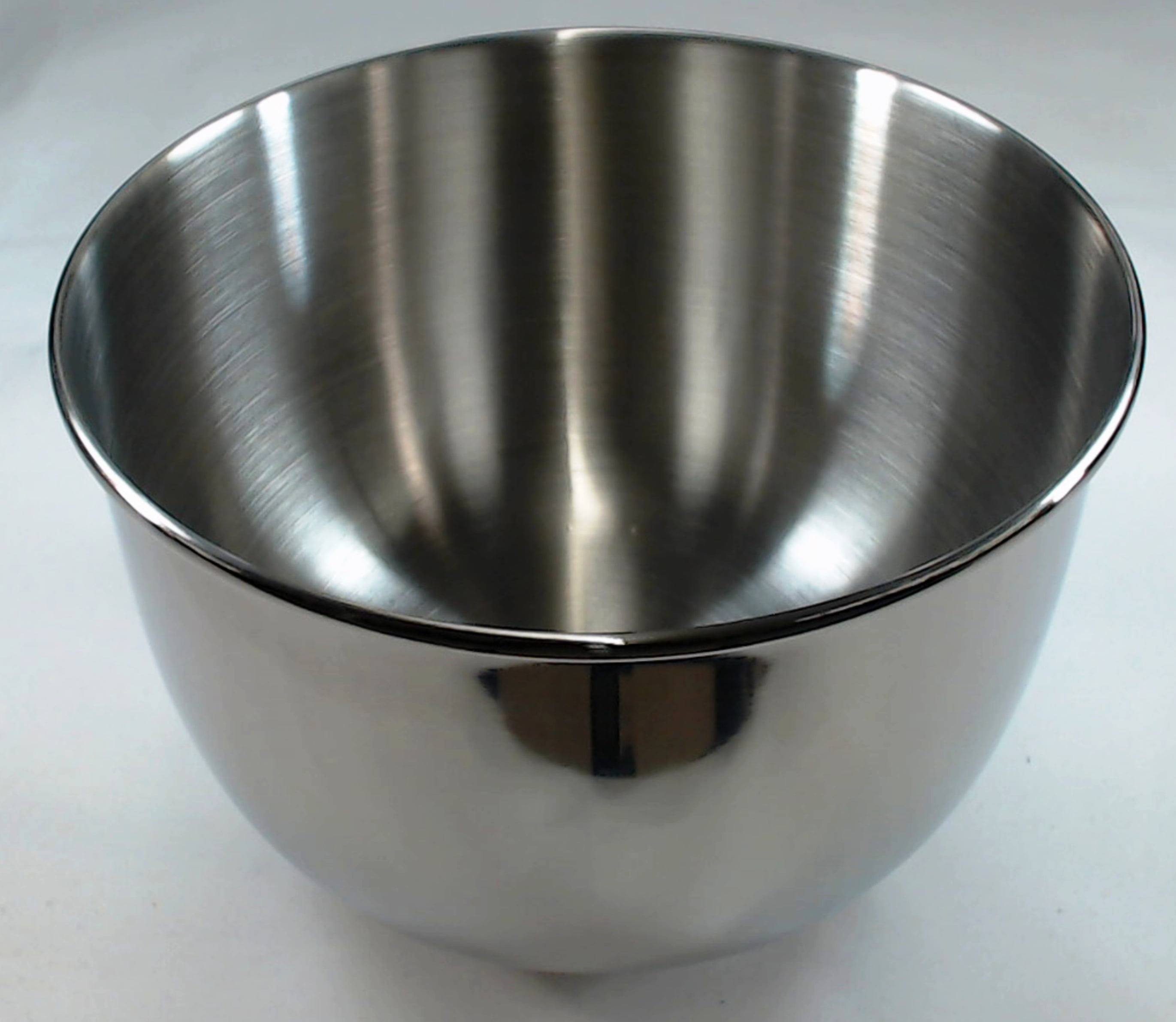 https://i5.walmartimages.com/seo/022803-000-000-Mixmaster-Stainless-Steel-Small-Mixer-Bowl-fits-Sunbeam-01401_9ea8739c-ac34-4e56-920f-116fcfc463de_1.f0a7d2d01b8da3de1261c6193c5e502e.jpeg