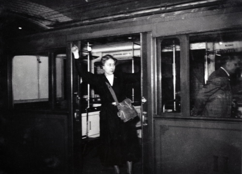 07 France Paris Septembre 1939  Les Femmes Remplacent Les Chefs De Train Dans Le Metro A Paris Coll Canvas Art -  (24 x 18)