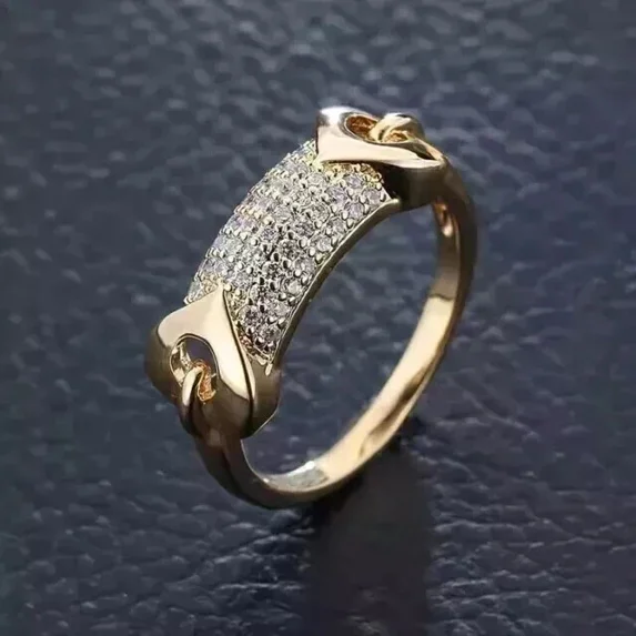 1.00Ct Round Cut Simulated Diamond Beautiful Propose Engagement Women's Ring 14K Yellow Gold Plated Silver