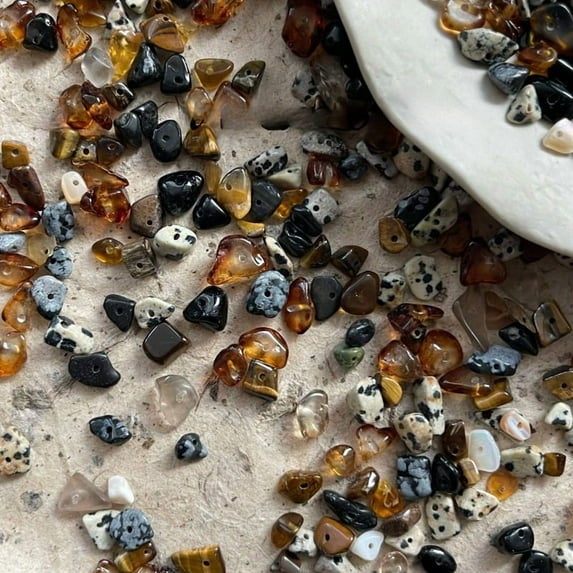 1.06oz mixed natural crushed stone chips – colorful crystal gemstones for DIY jewelry making, resin crafts & healing supplies