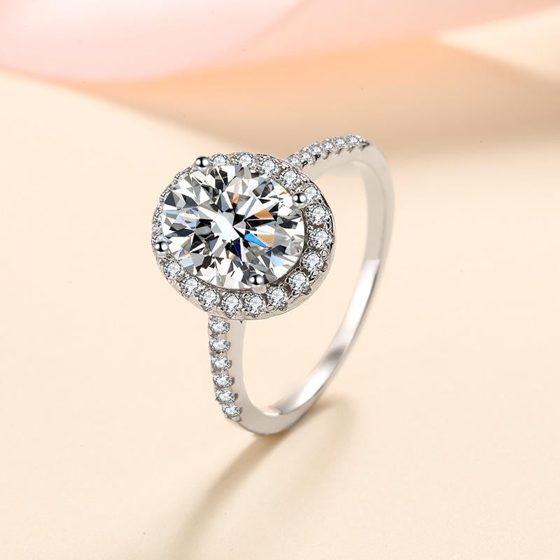 Enticing Graceful Diamond Ring