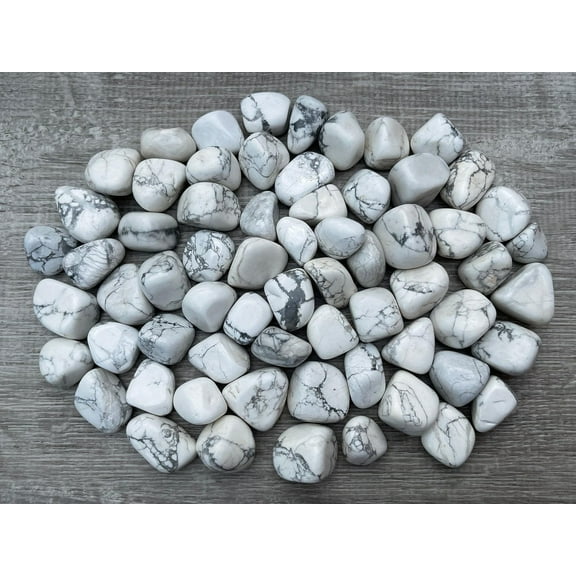 1/2 LB White Howlite Tumbled Stones, Polished Natural White Howlite Gemstone, White Howlite Healing Crystals (White Howlite)