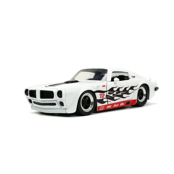 1:24 Big Time Muscle 1972 Pontiac Firebird (White)(Selections May Vary)